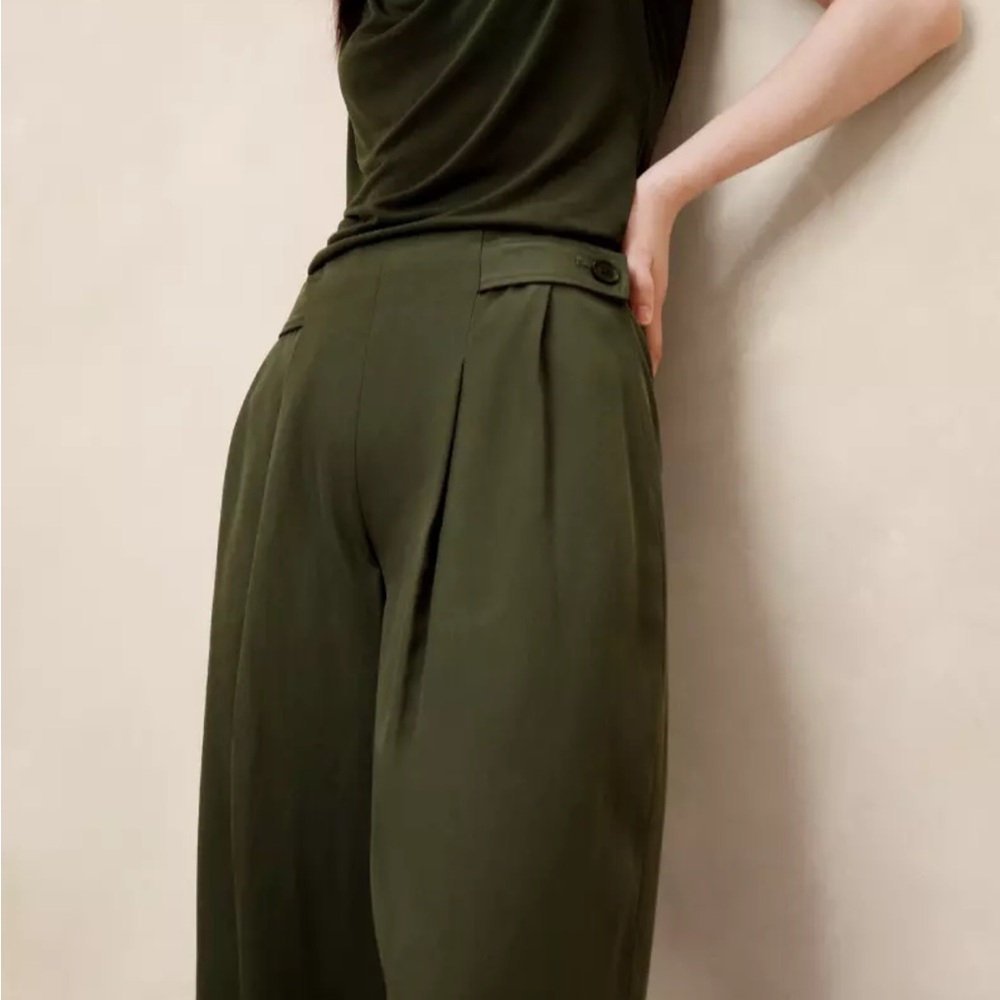 BANANA REPUBLIC OLIVE GREEN TENCEL WIDE LEG BACK ZIP SEXY! PANTS 6 NWT $80